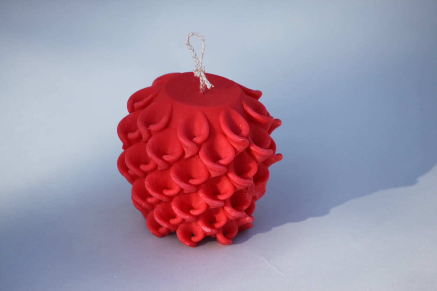 Irregular geometric wave candle