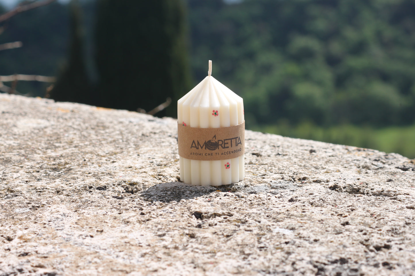 Colonna cilindrica a strisce